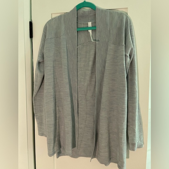 Lululemon Shall - Picture 1 of 4